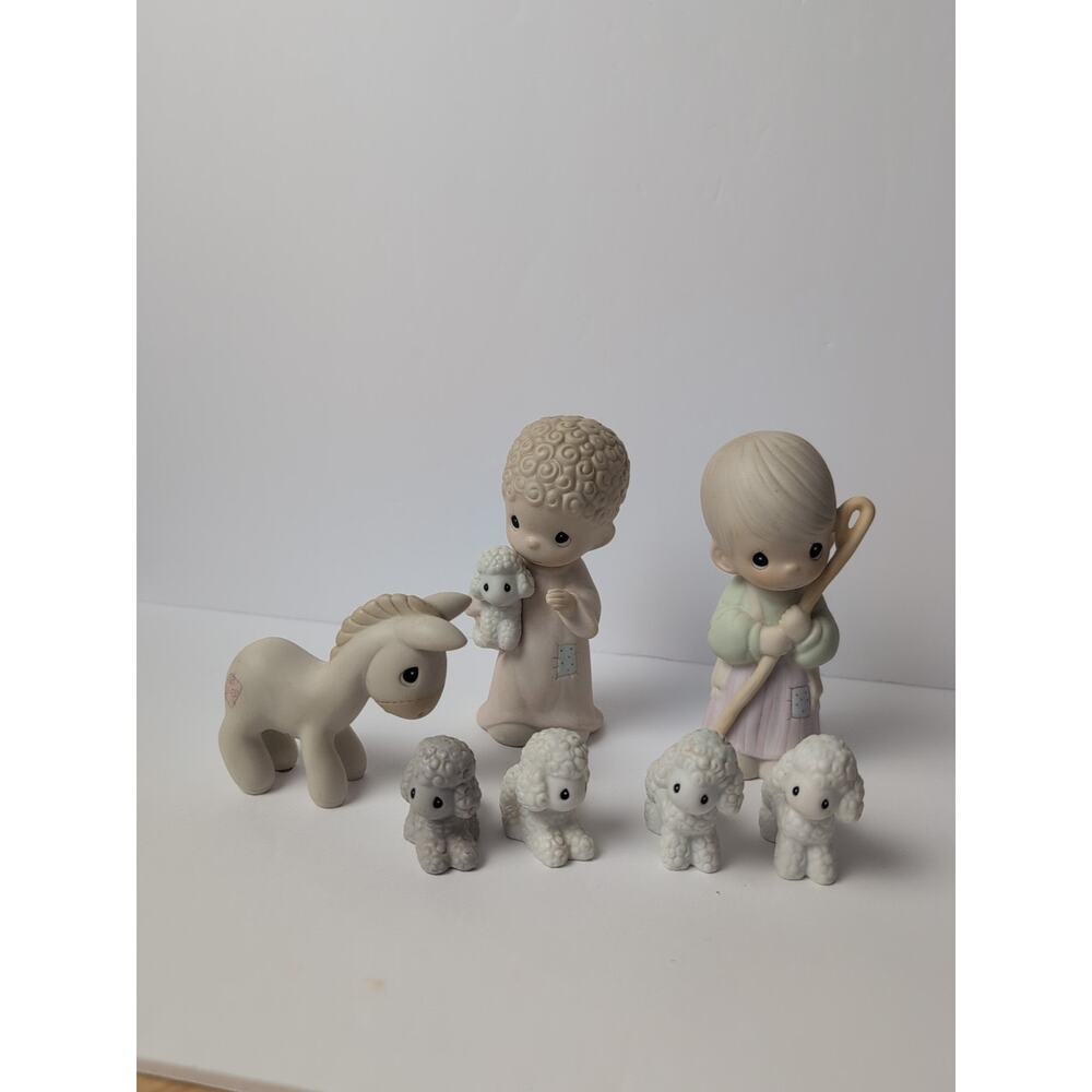 Precious Moments Come Let Us Adore Him 1986‎ Porcelain 7pieces Of Nativity Set